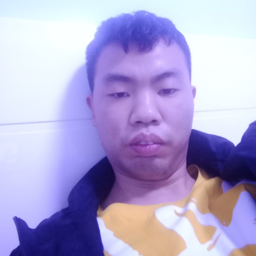 西装那有魅力的照片