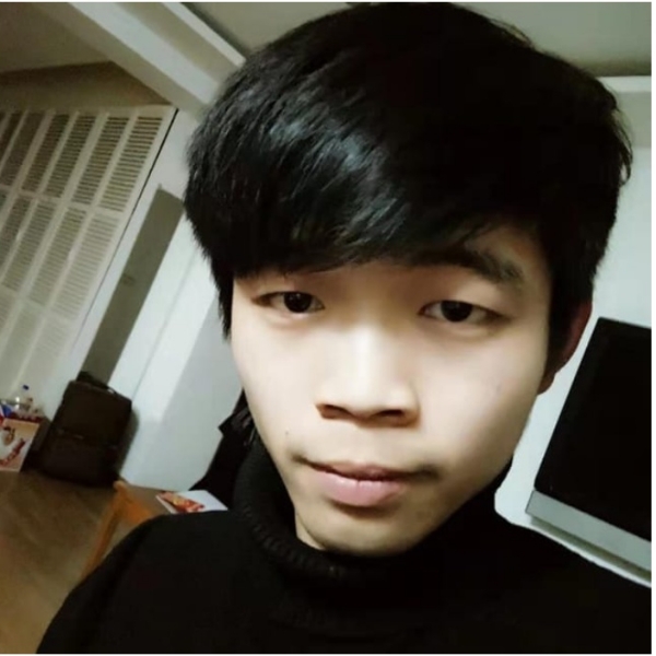 乄丶along的照片