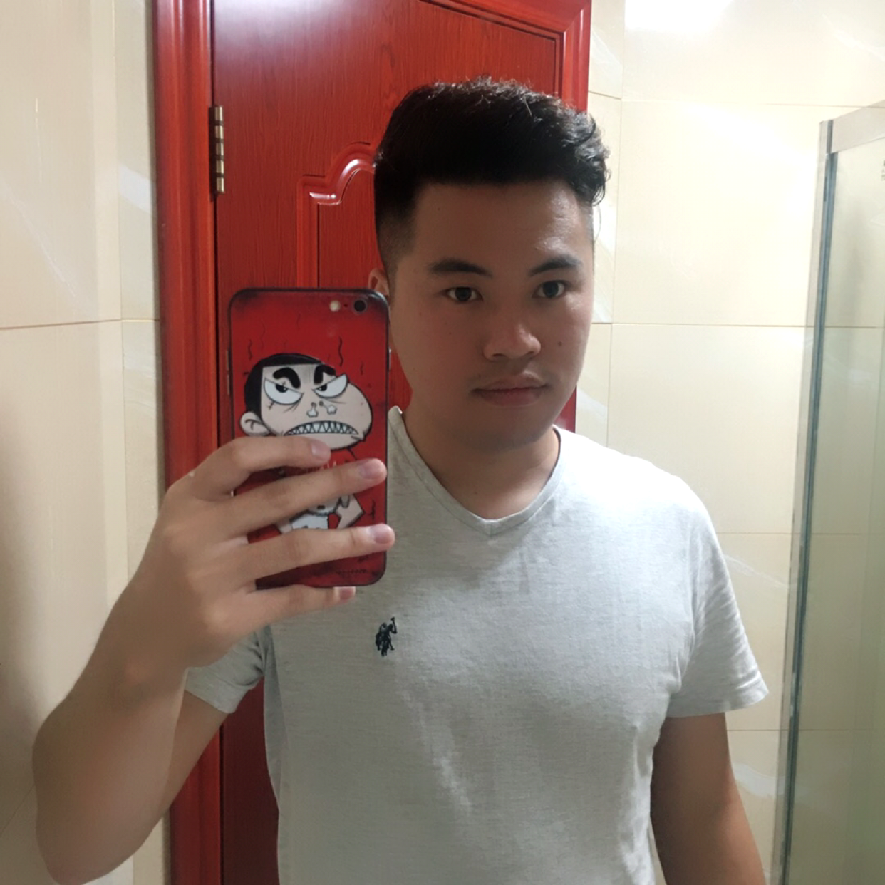 鸭子漫步迷路的照片