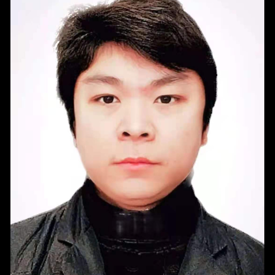 瑞雪迎俊逸的照片