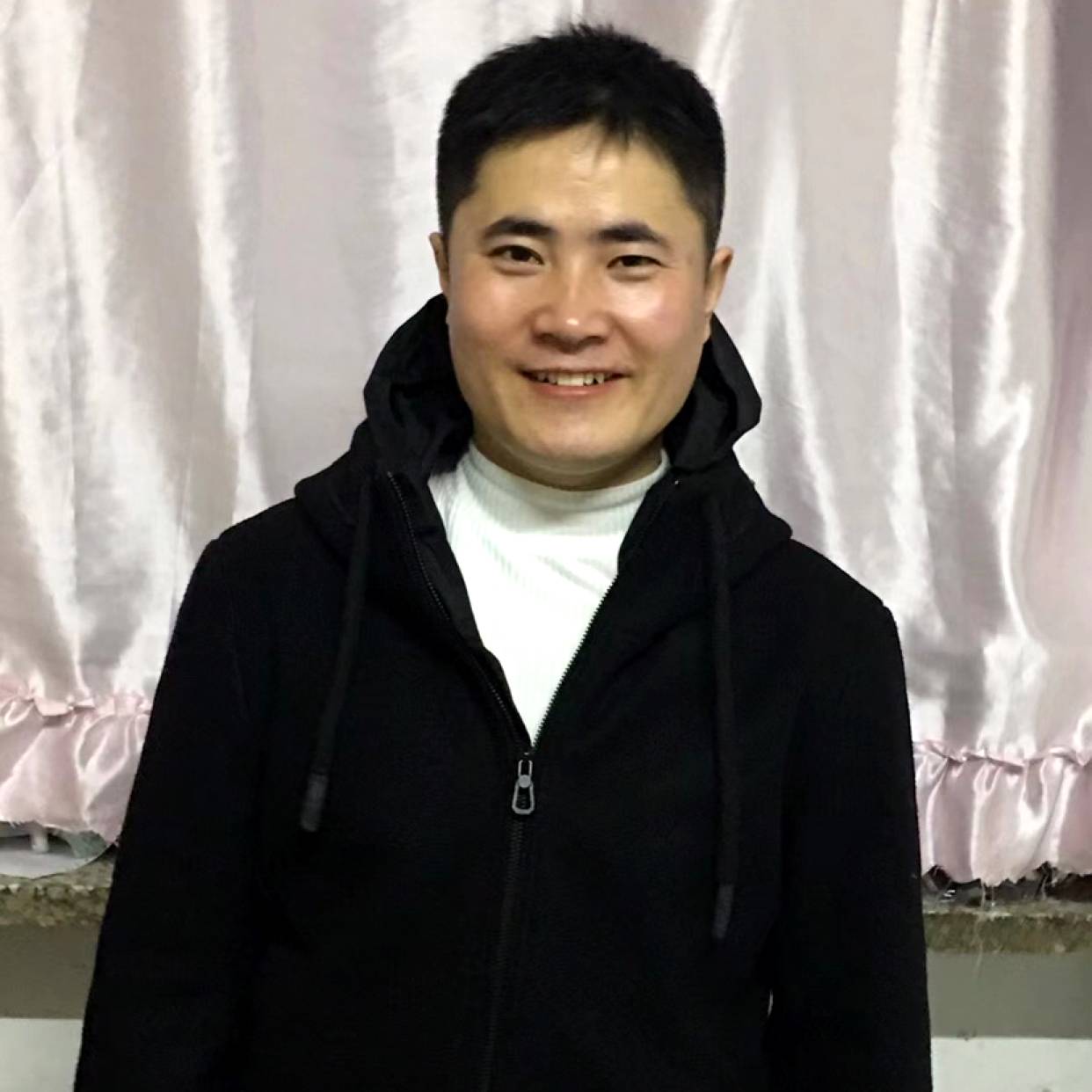 彼岸保卫活泼的照片