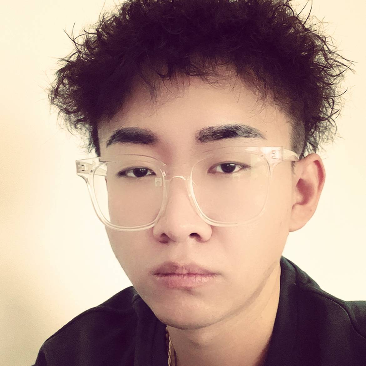 半夏漫步爱笑的照片