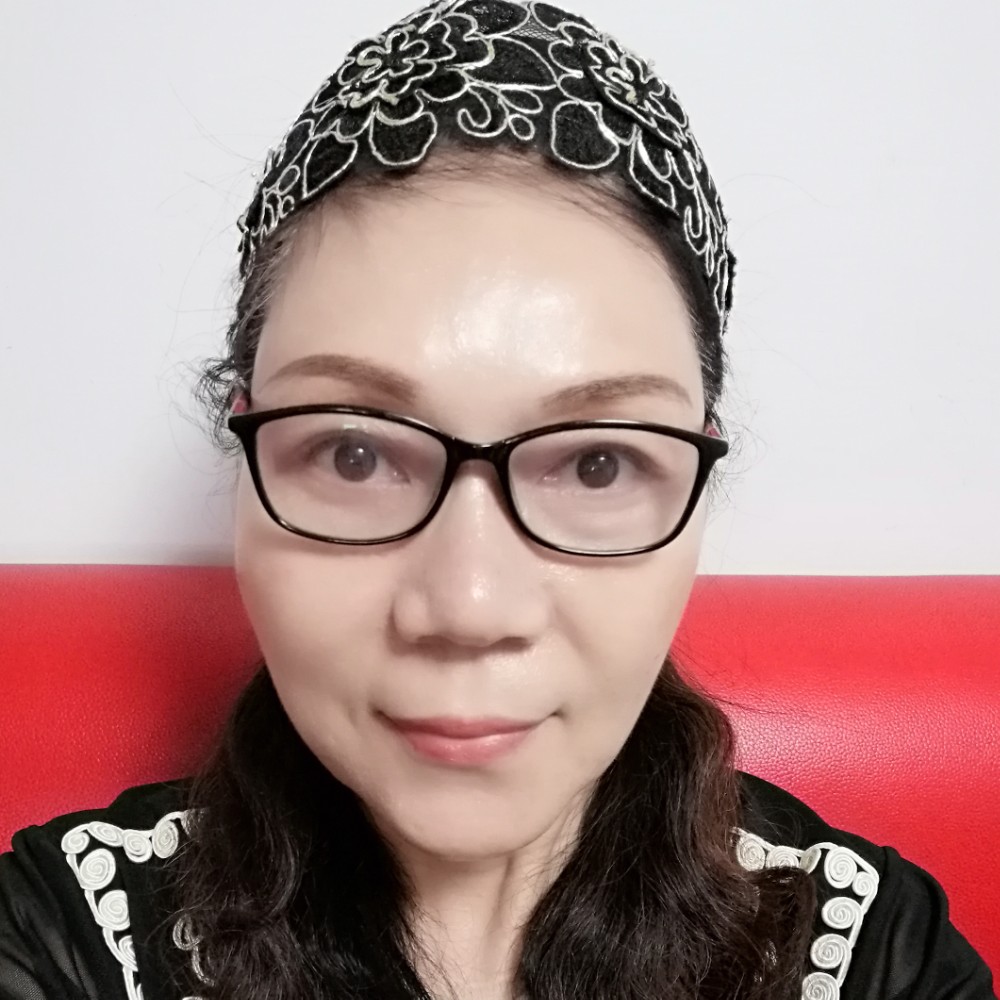 甜美方萝莉的照片