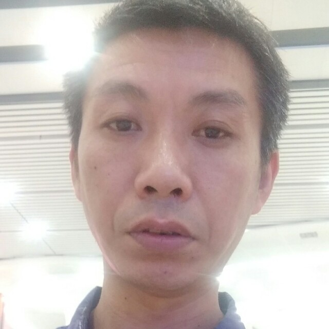 蜜粉贪玩的照片