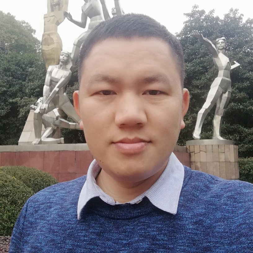 阳阳微笑的照片