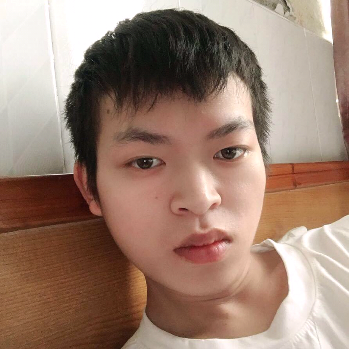 不安等待大地的照片