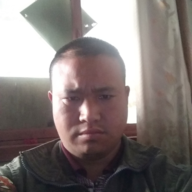 李利江的照片