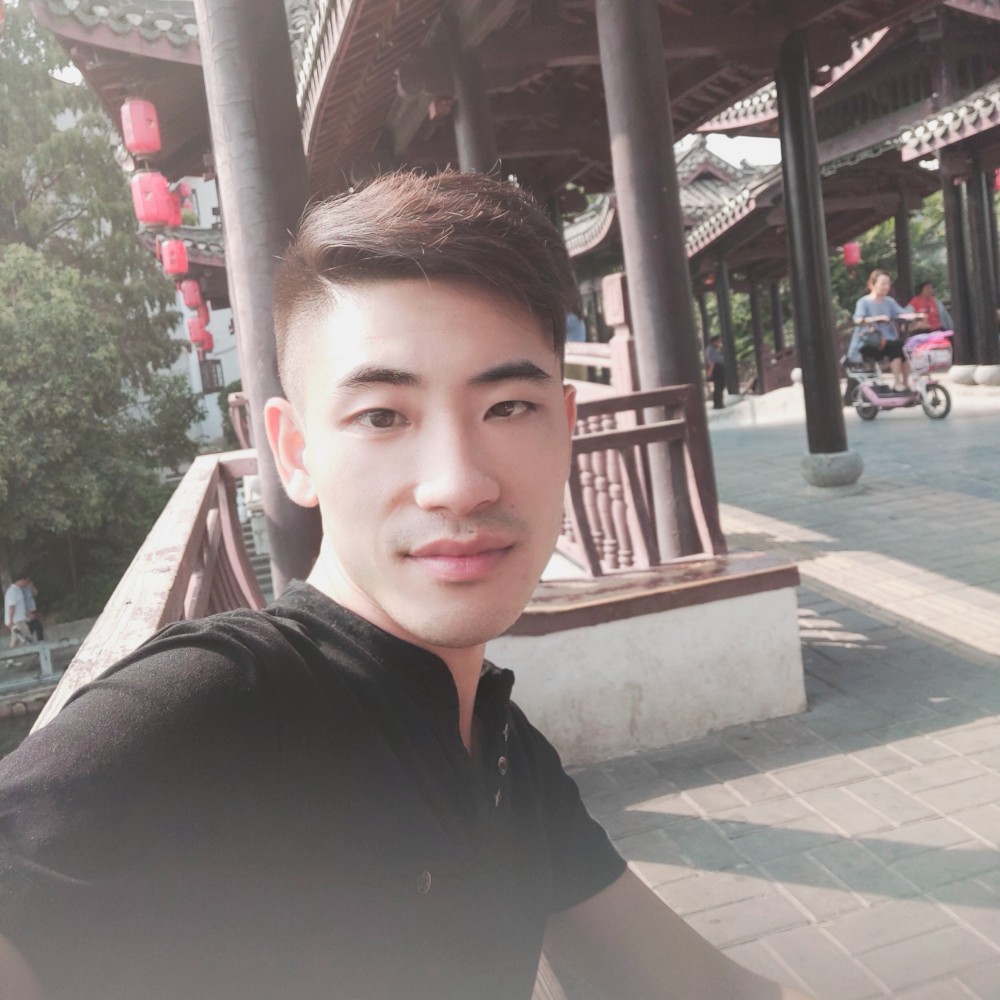 辉月的照片