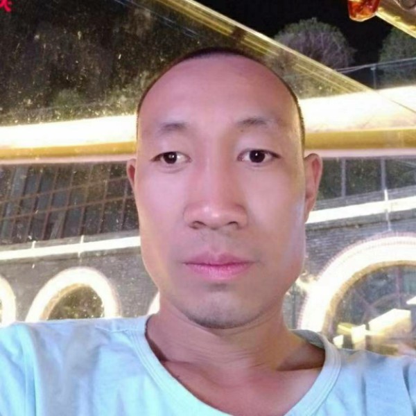 随缘来爱的照片