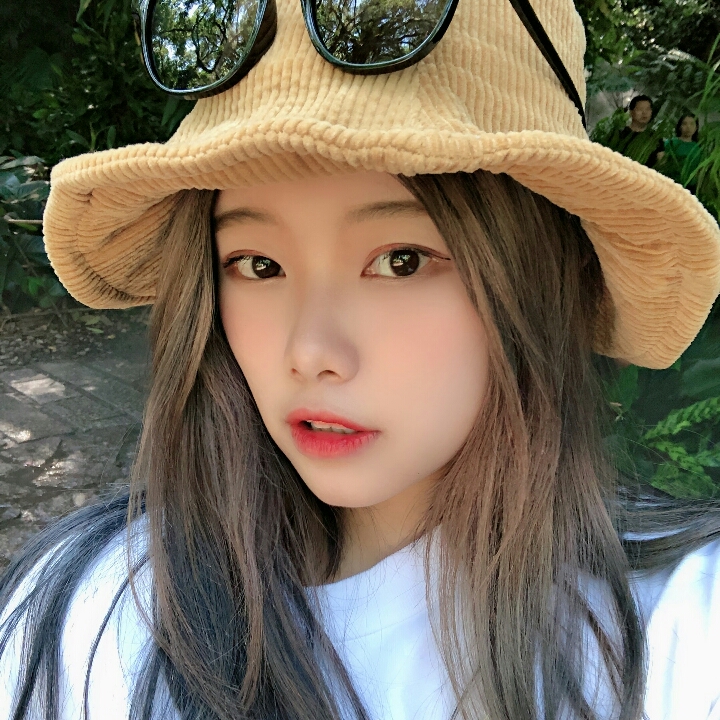 芊芊011的照片
