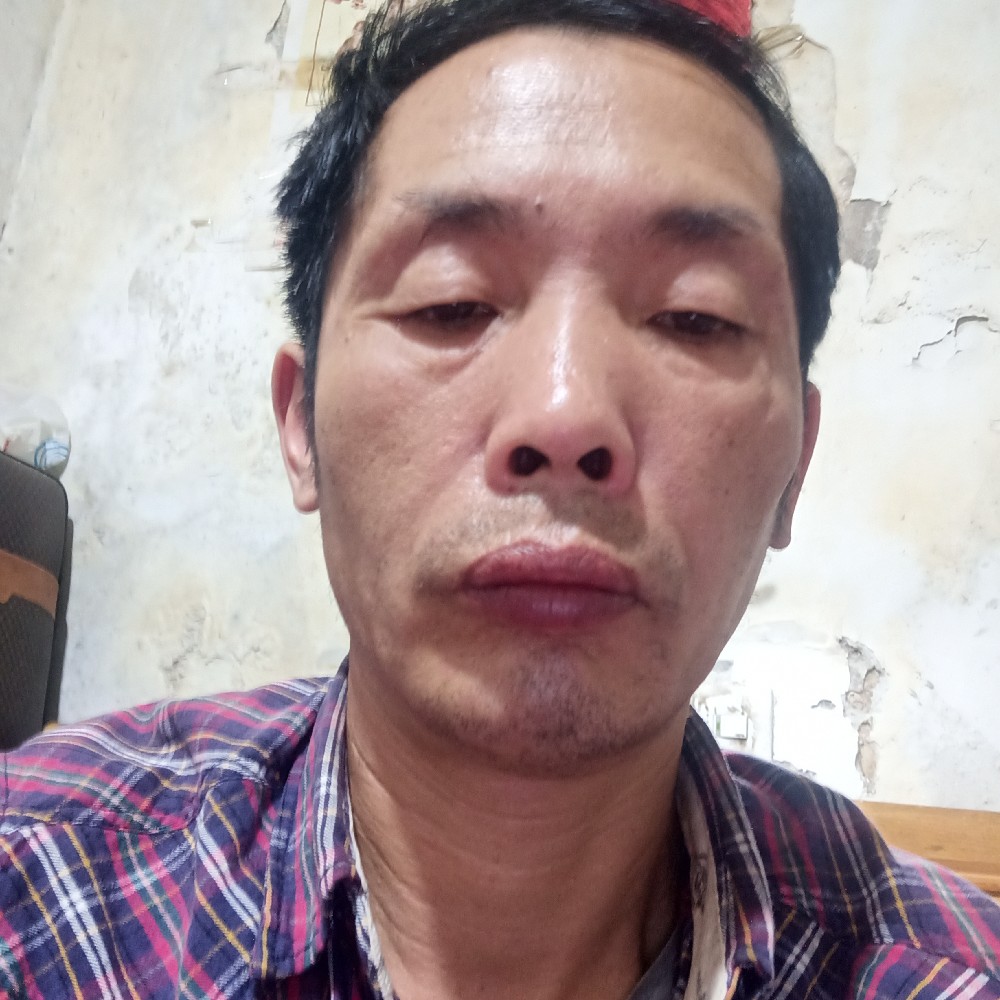 碧影等待雪白的照片