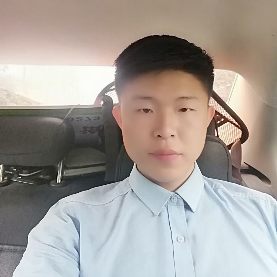 留胡子那书包的照片