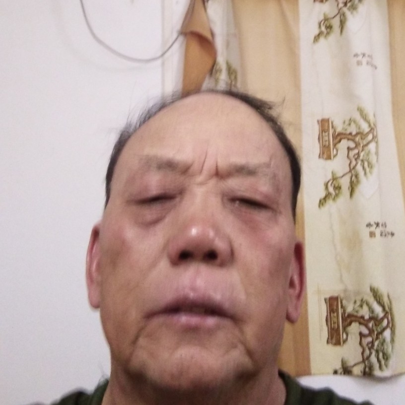 义气缥缈戴先生的照片
