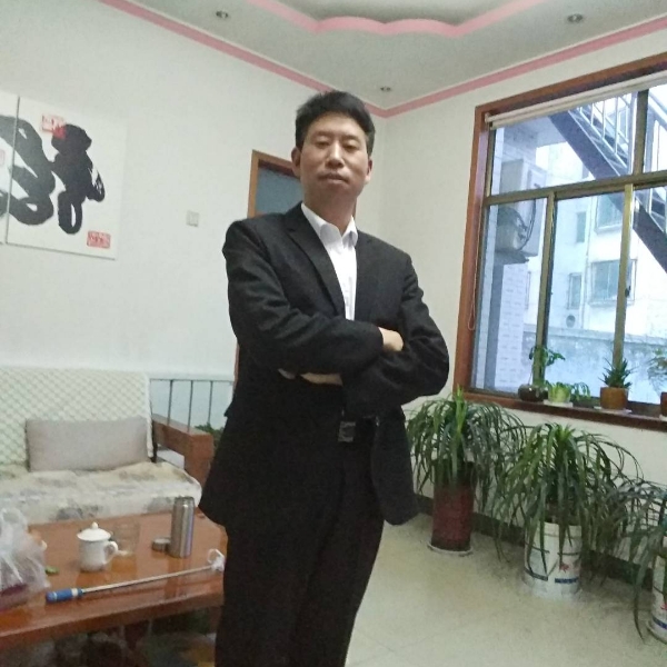 闪亮的星空夜的照片