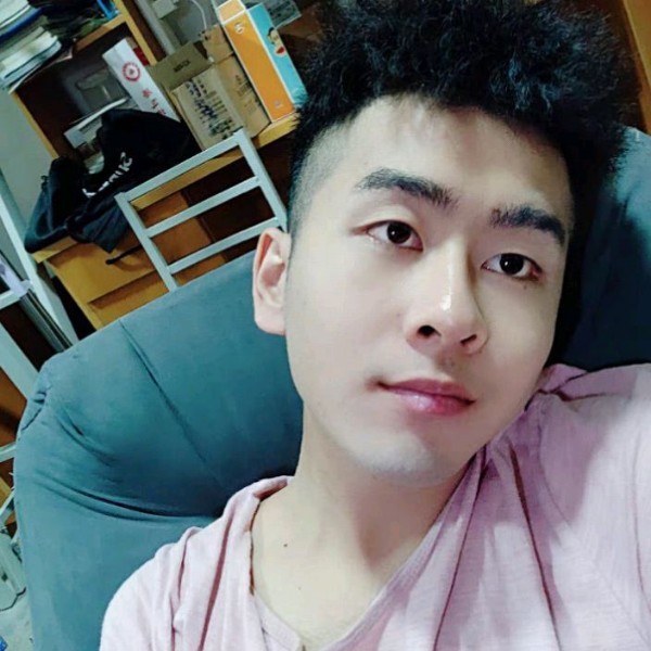 大白善良的照片