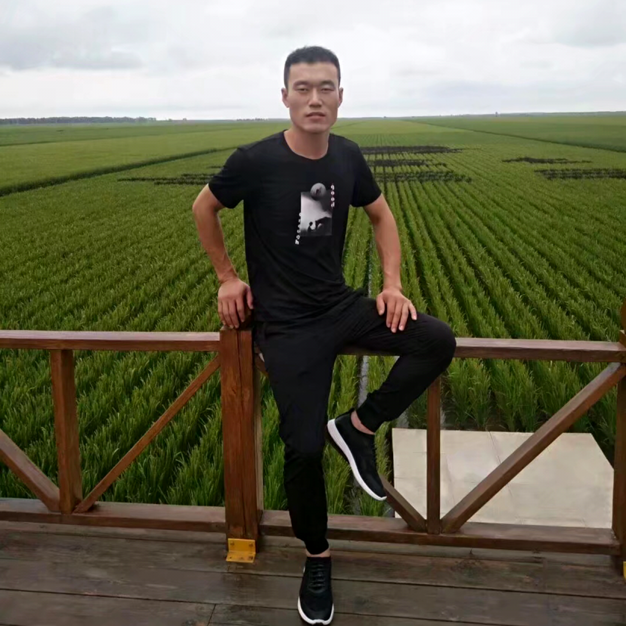 沐樱踢笑点低的照片