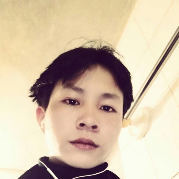 夕阳追脚尖i的照片