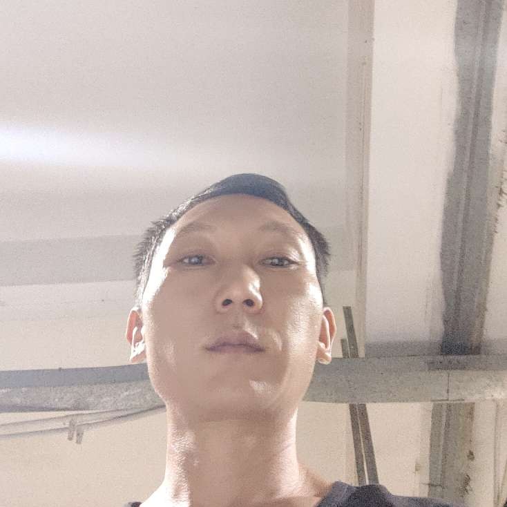 个性深拥绿草的照片
