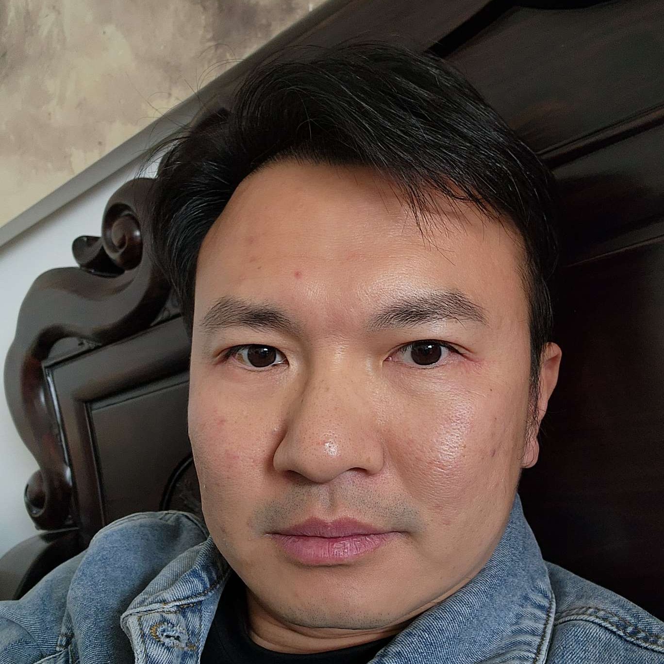 春天相许风中的照片