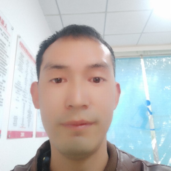 复杂等待唇膏的照片
