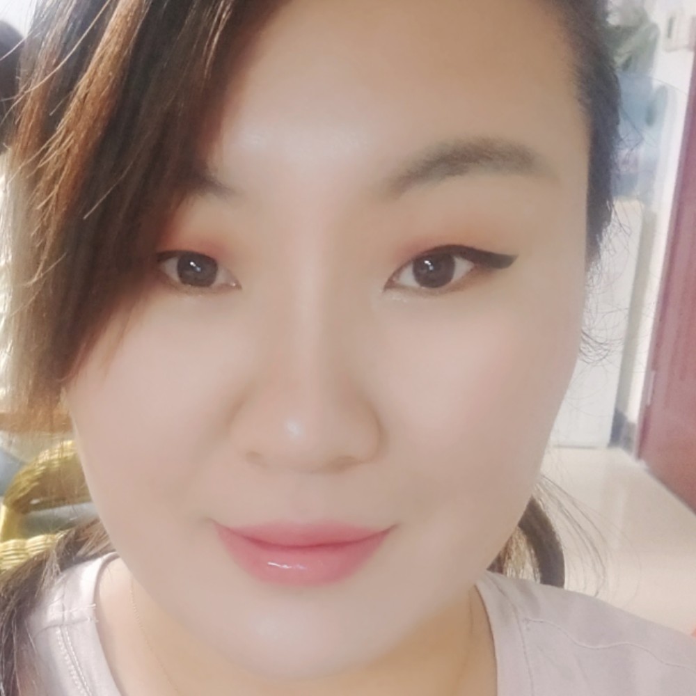 辛勤爱月光的照片