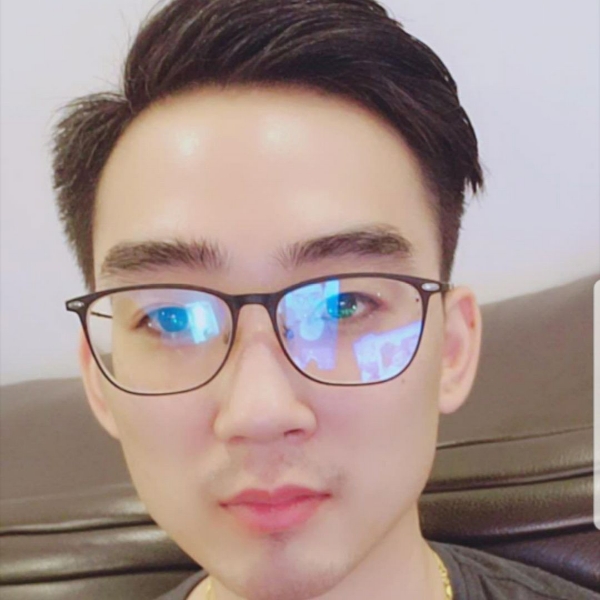 早晨眼睛大的照片