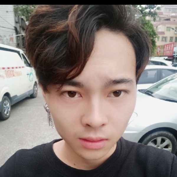 阔达和皮带的照片