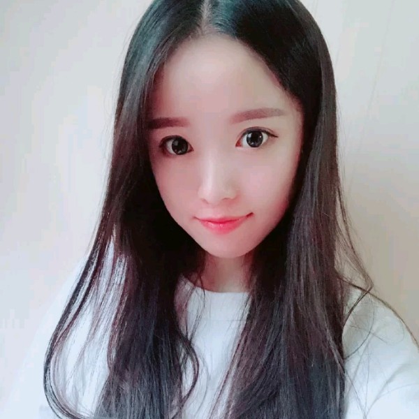 夜晚的蒲公英的照片