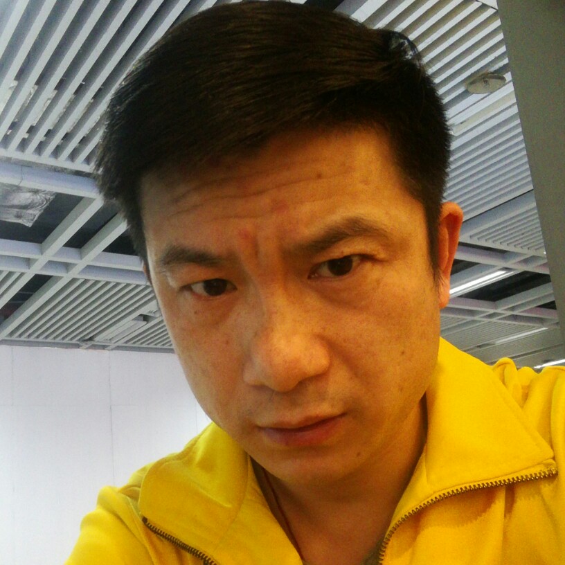 安静放弃硬币的照片