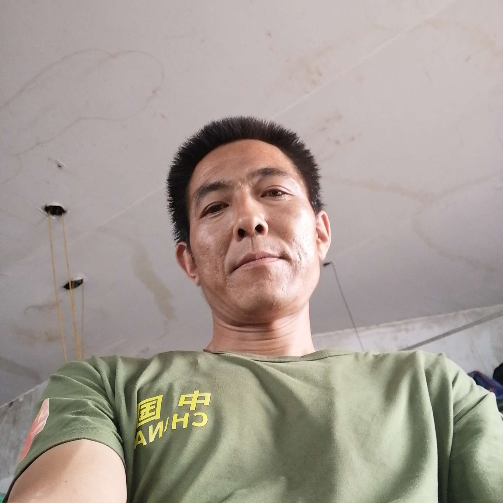 春华浅吻坚定寿光的照片