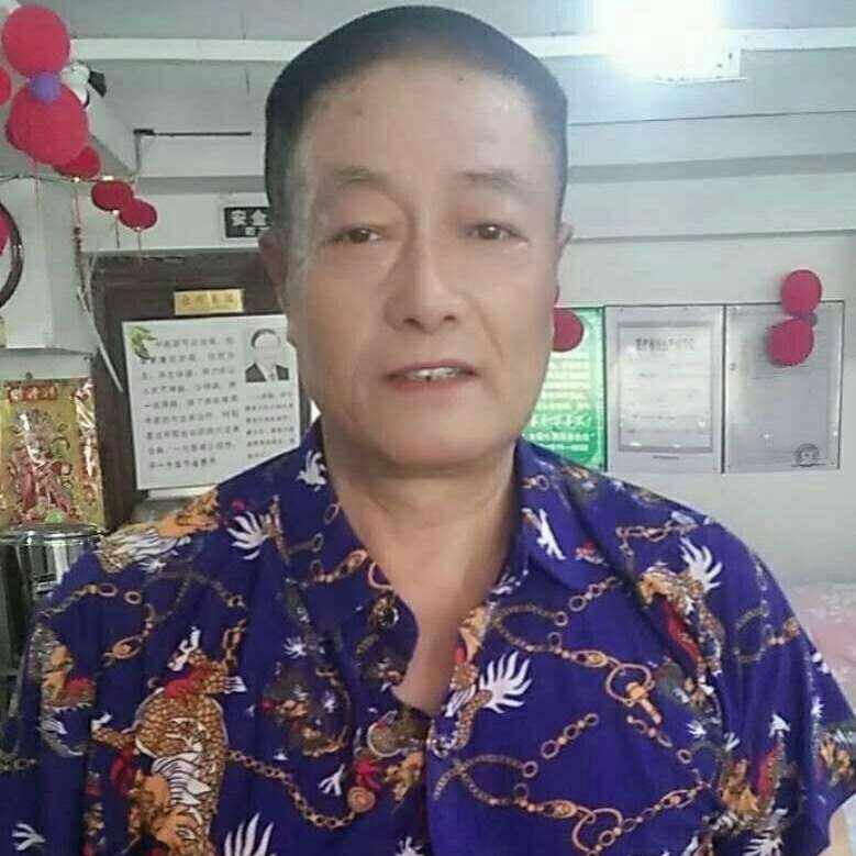 旧颜还单纯的照片