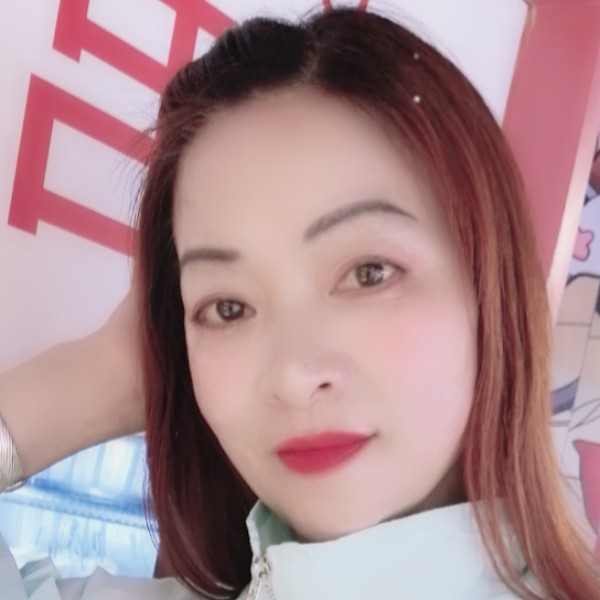 爱笑与秋月的照片