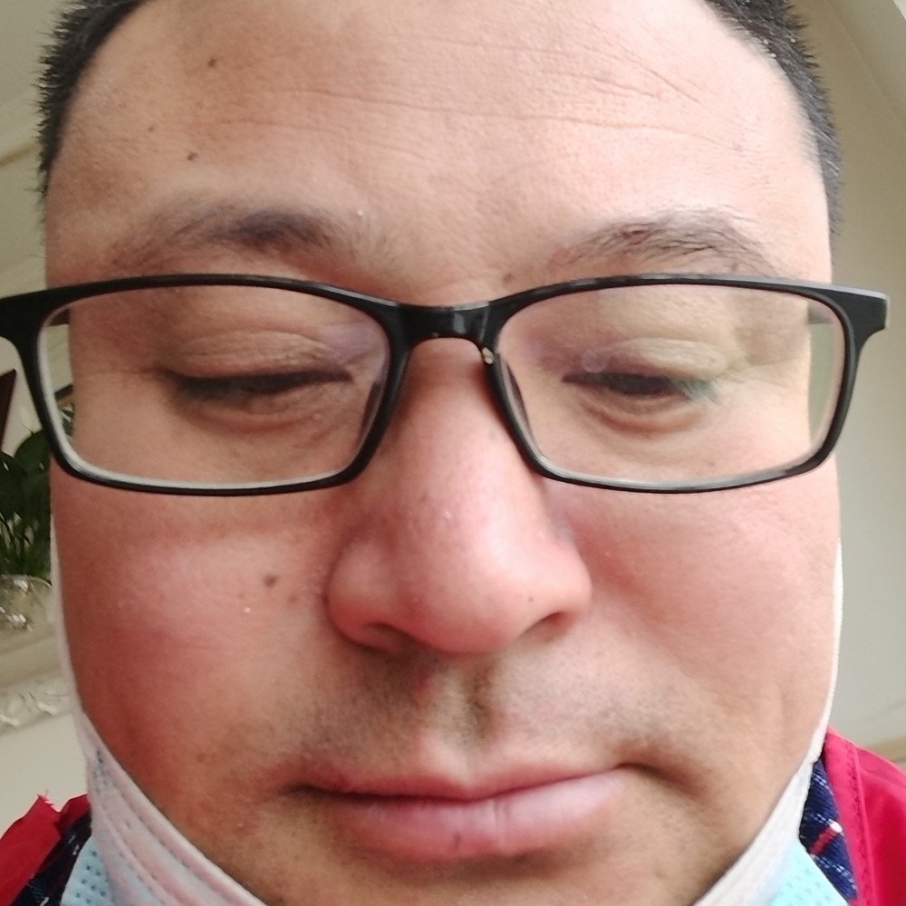 勤恳的项链的照片