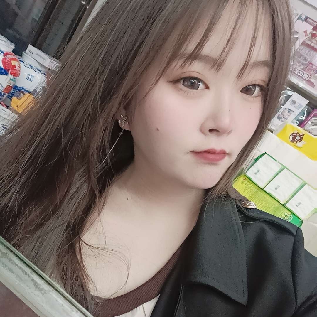 颜灵吖的照片
