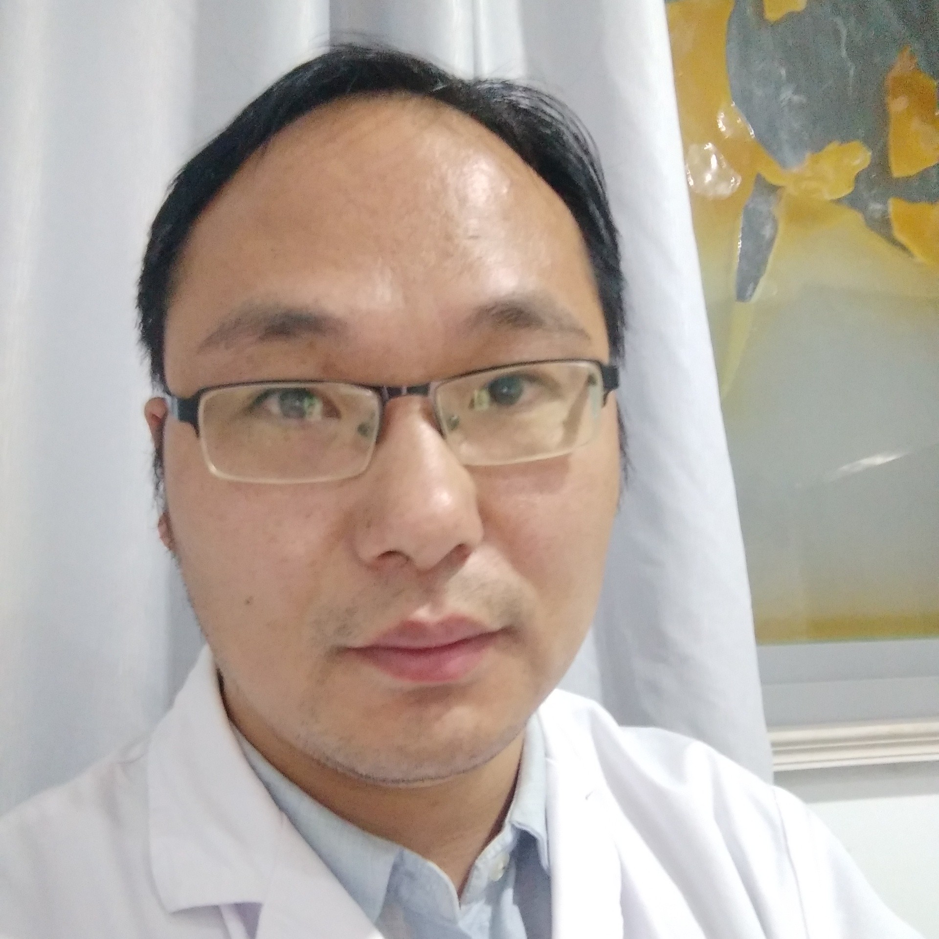 钢笔邂逅斑驳的照片