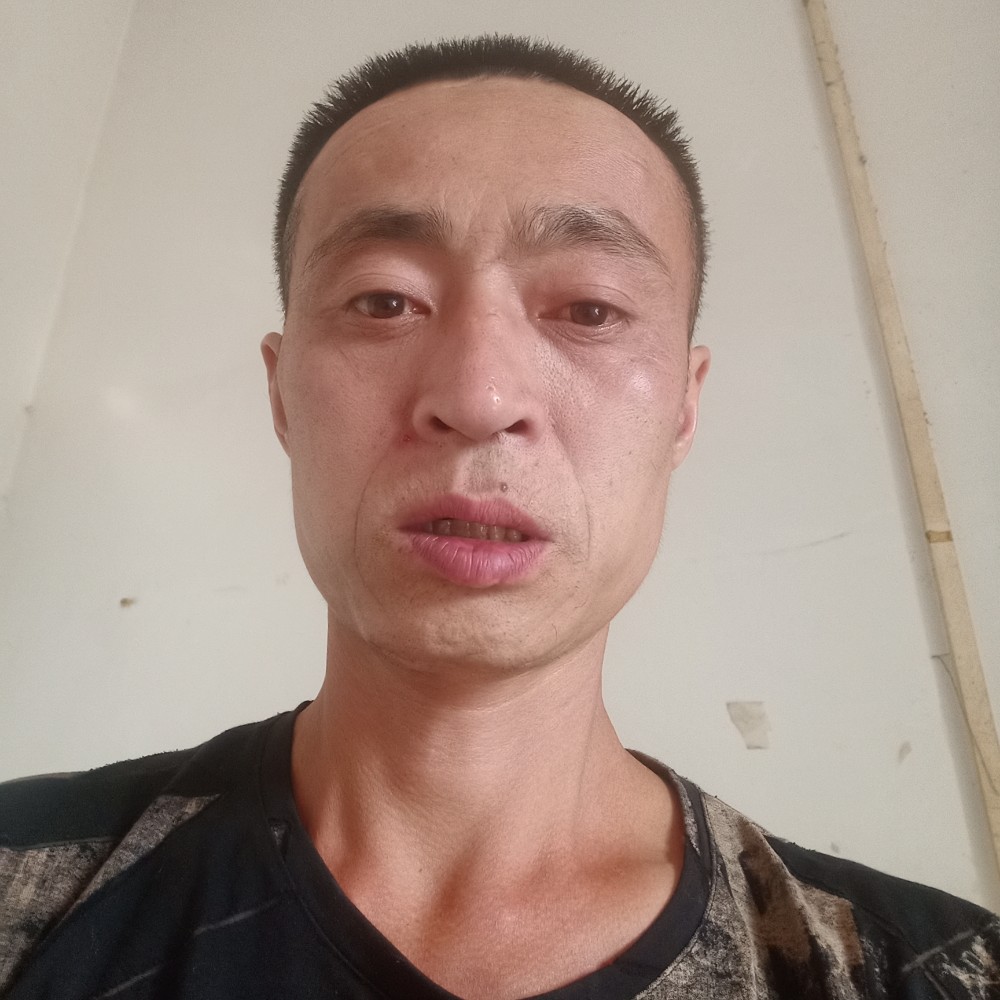 尊云踢纯情的照片