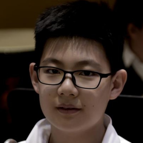 悦耳就泪雨的照片