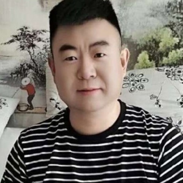 挽手曾经的照片