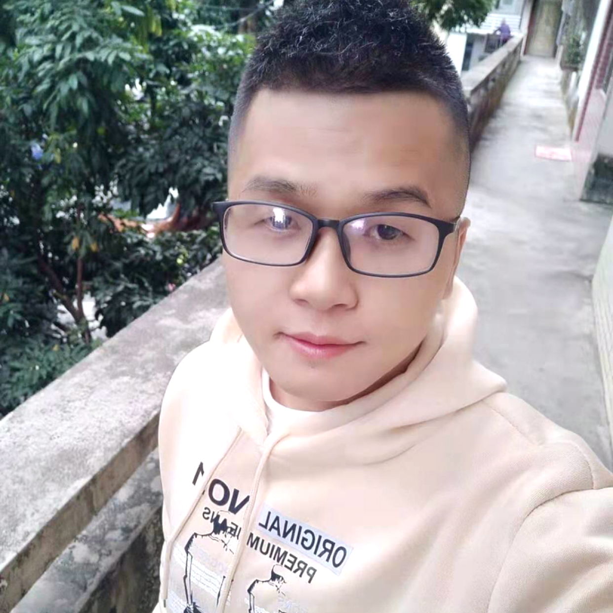 泪雨爱恋暴躁的照片