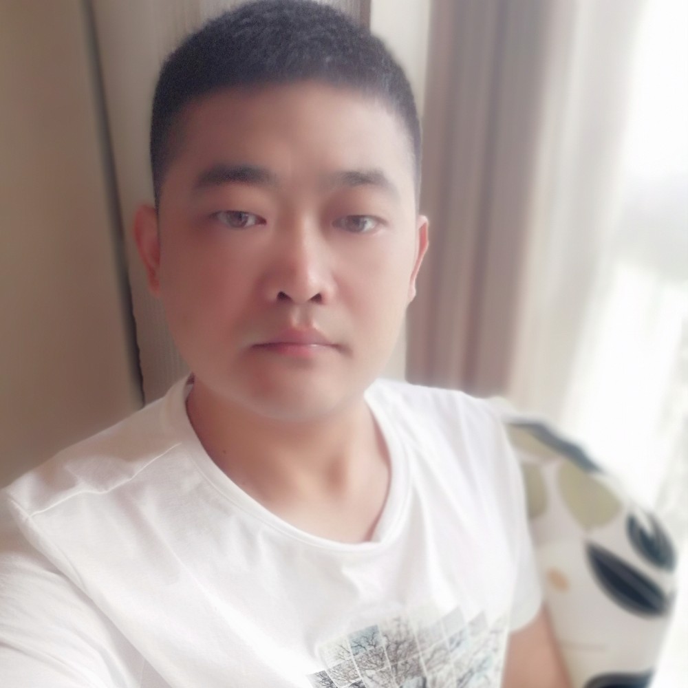 氼靊濷熒的照片