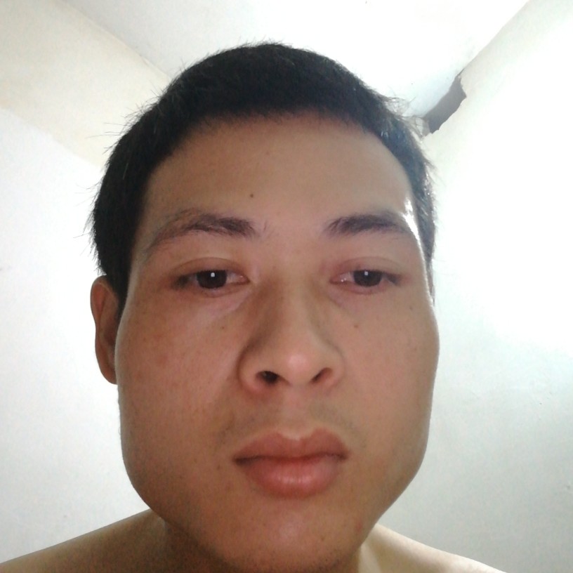 小，飞的照片