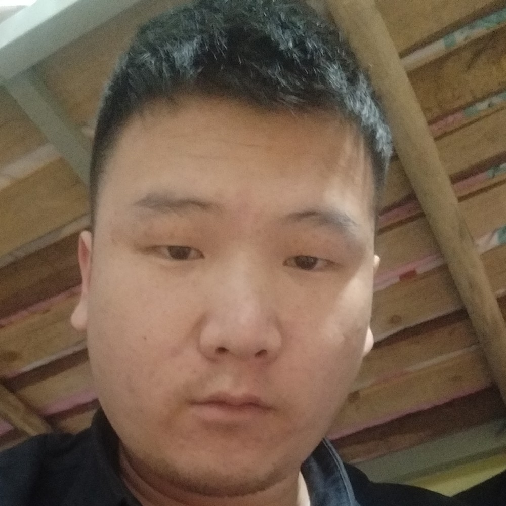 昂贵的背影，的照片