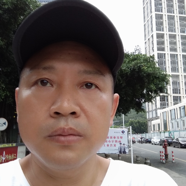离歌明媚的照片