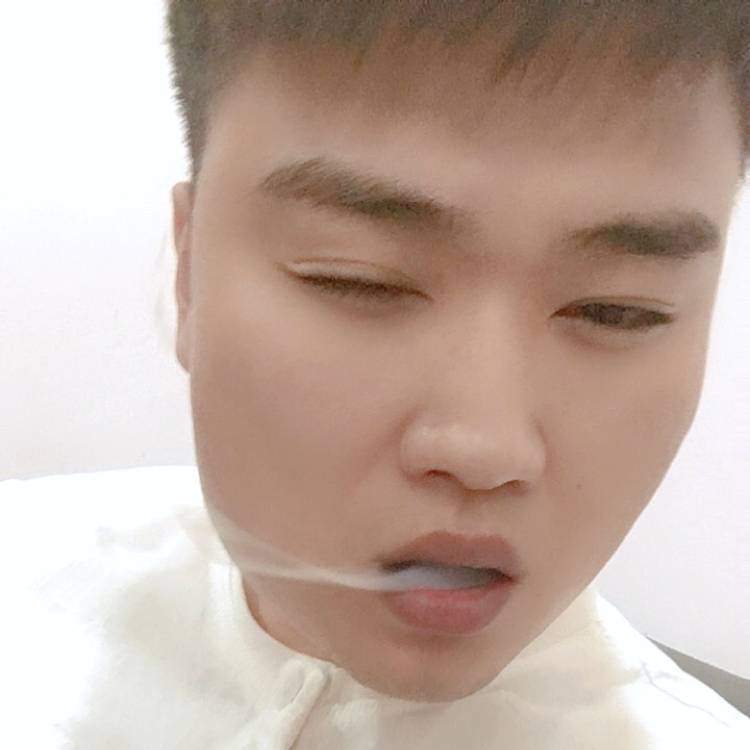 勤奋爱恋旧颜的照片