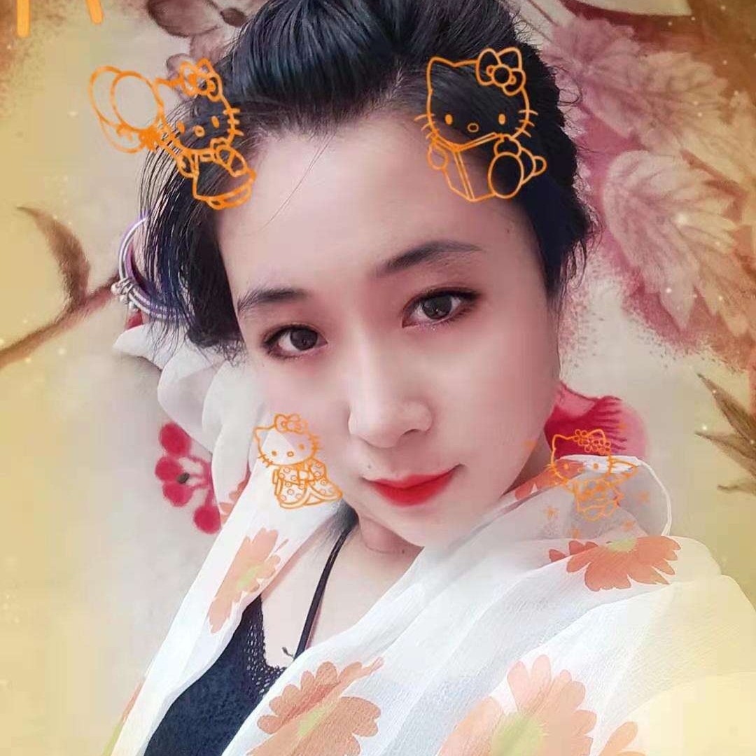 耳机回眸温婉的照片