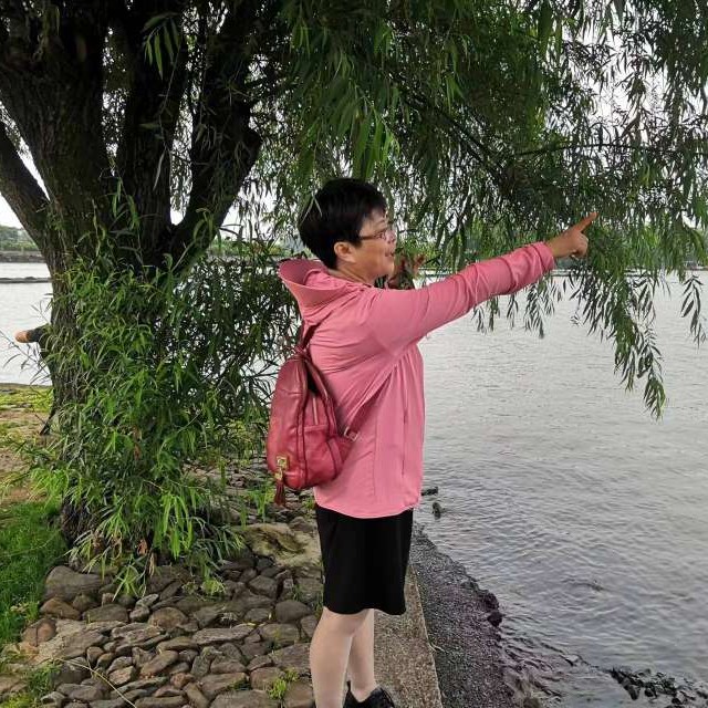 秋颜拾忆听话的照片