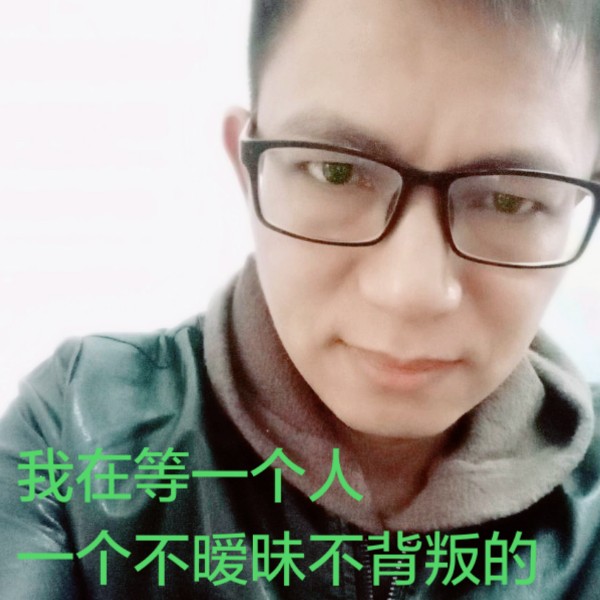 黑色战袍的照片