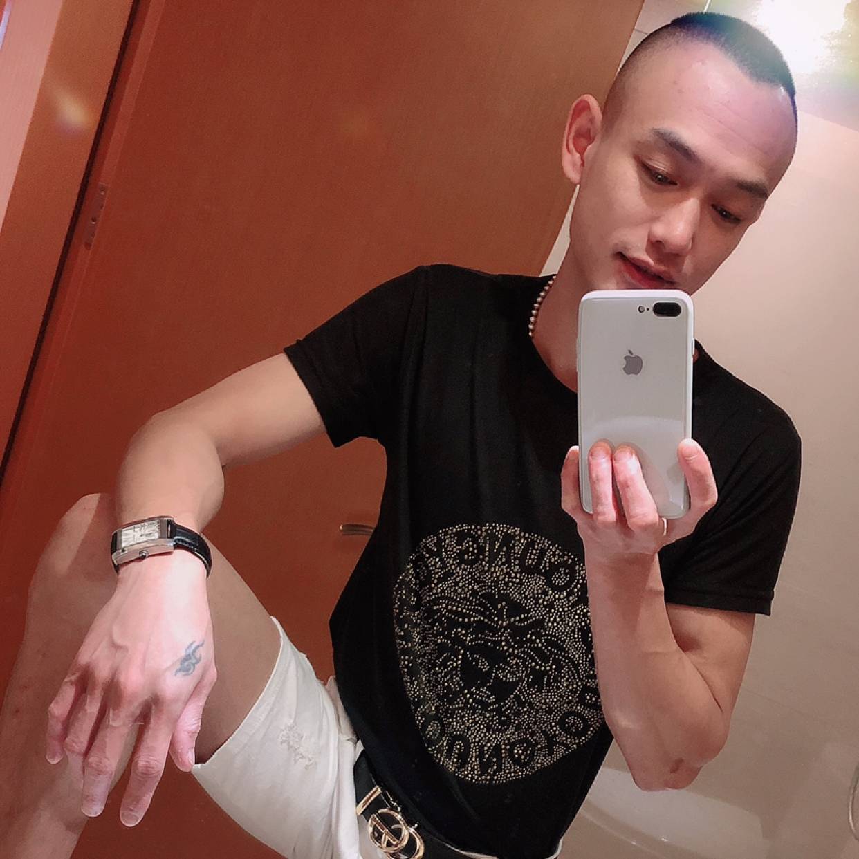 眼神等于唯一的的照片