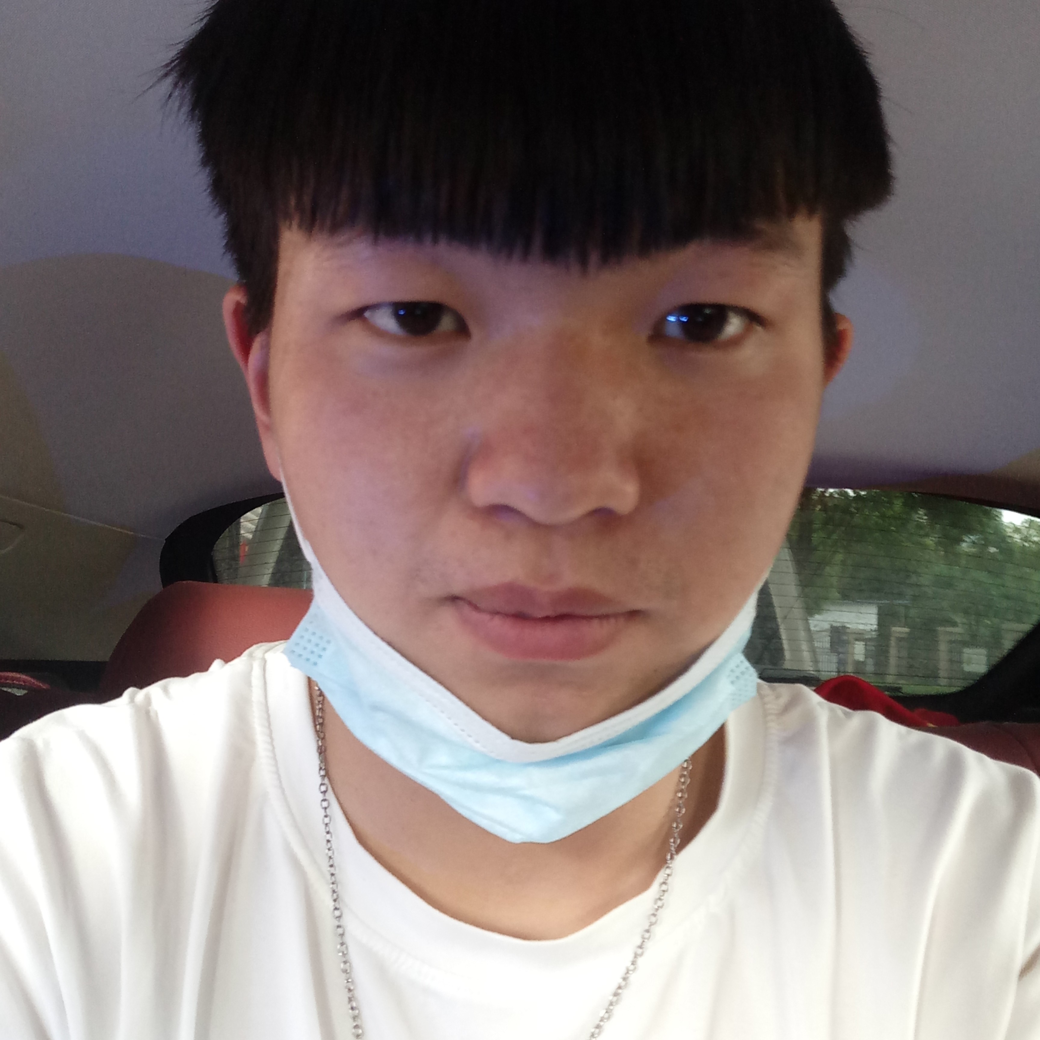 鲜花有一个人的照片