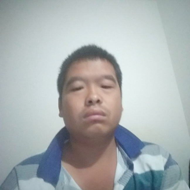招牌回眸高兴的照片